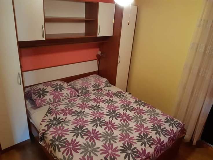 Apartmani Katica 维尔 外观 照片